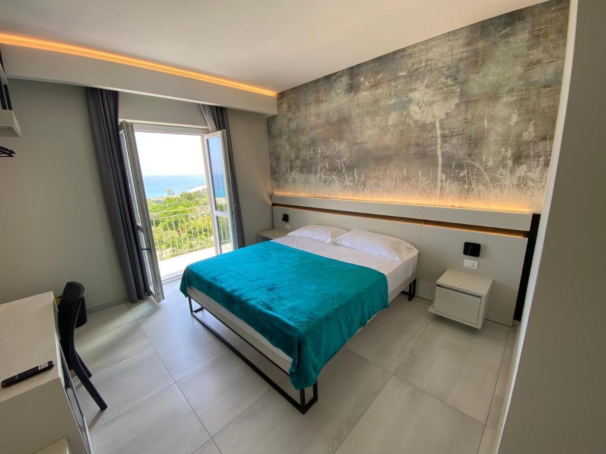 Gabriel Holidays Tropea Exterior foto